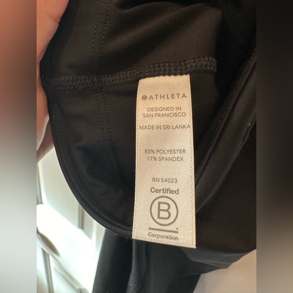 Athleta Accelerate Lasercut 7/8 Tight Legging Black - Picture 8 of 9